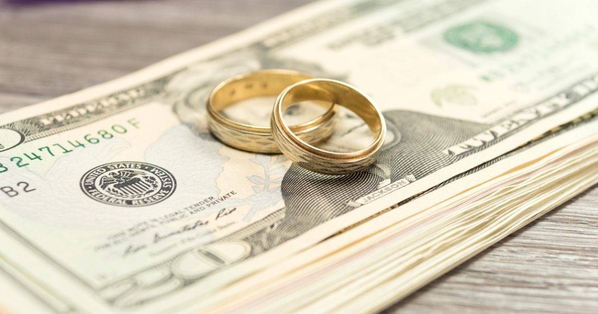 Money and Marriage: How to Talk About Money with Your Spouse img